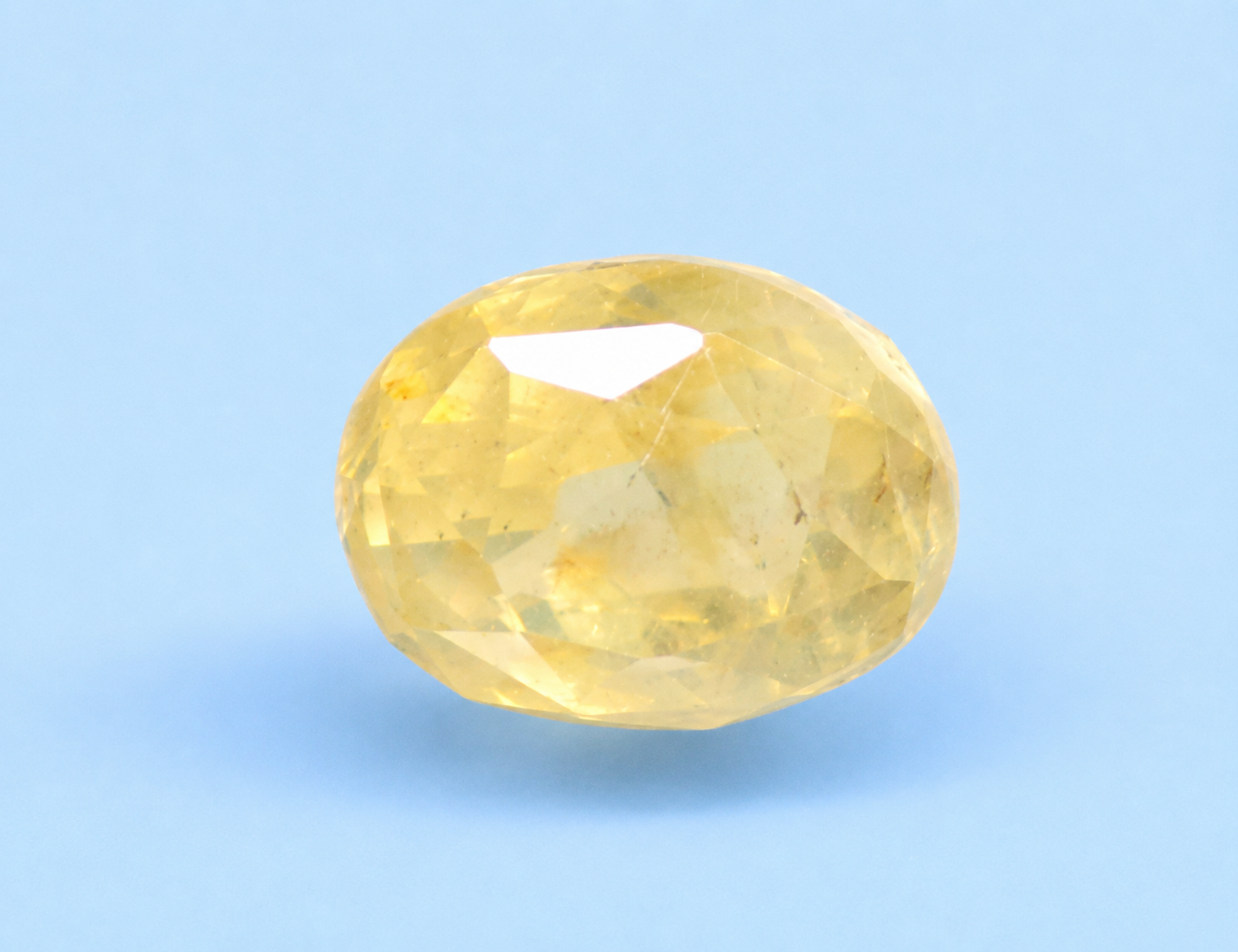 Yellow Sapphire (Pukhraj) 3.65 Ct