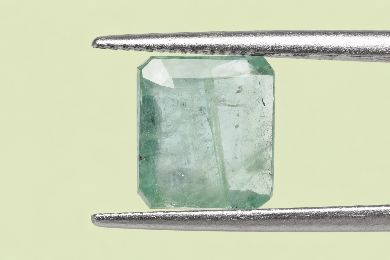 Emerald (Panna) 2.76 Ct