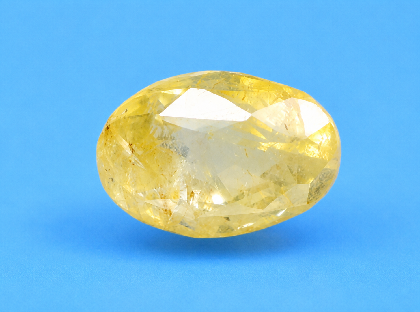 Yellow Sapphire (Pukhraj) 5.58 Ct