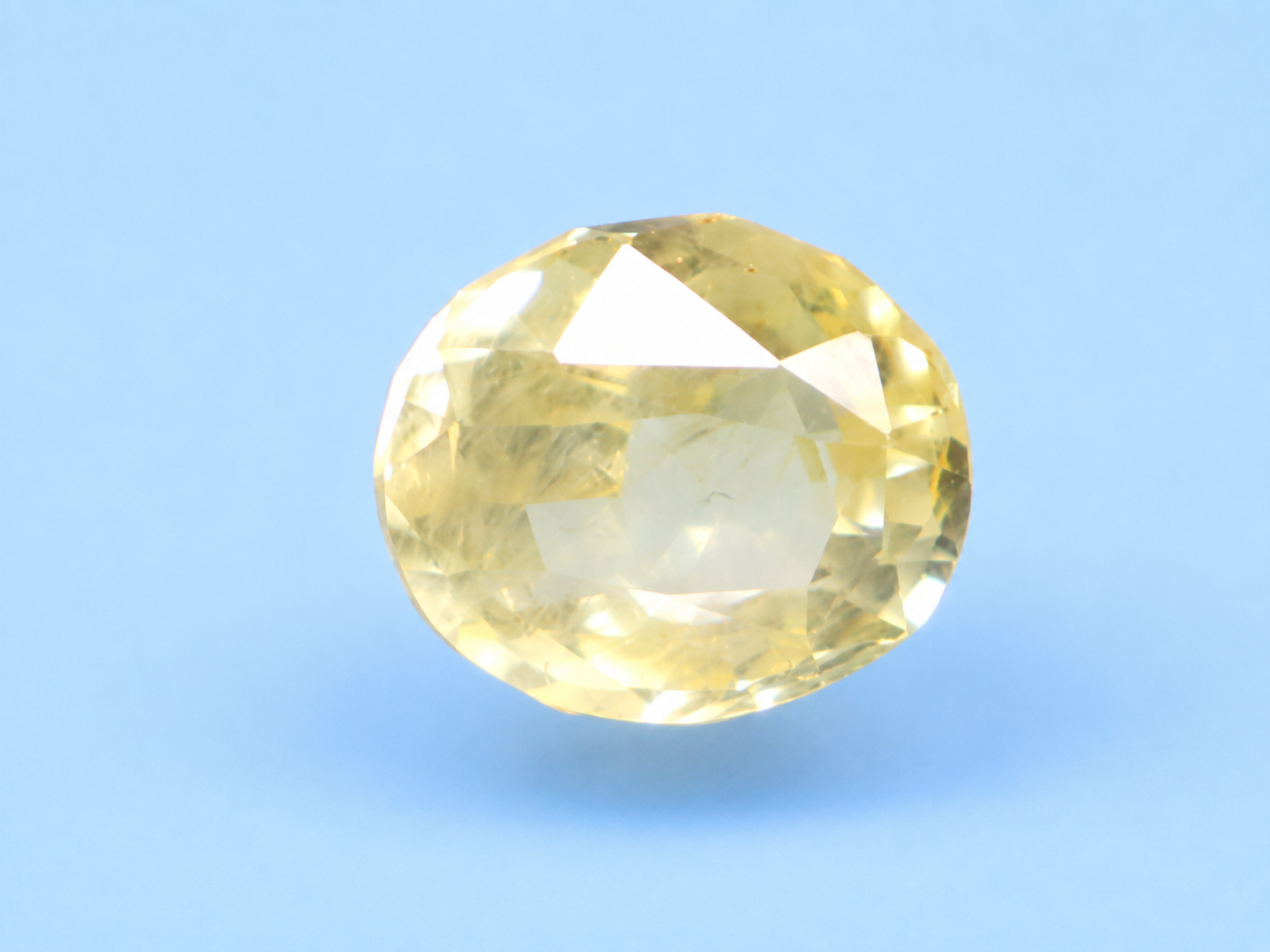 Yellow Sapphire (Pukhraj) 2.80 Ct