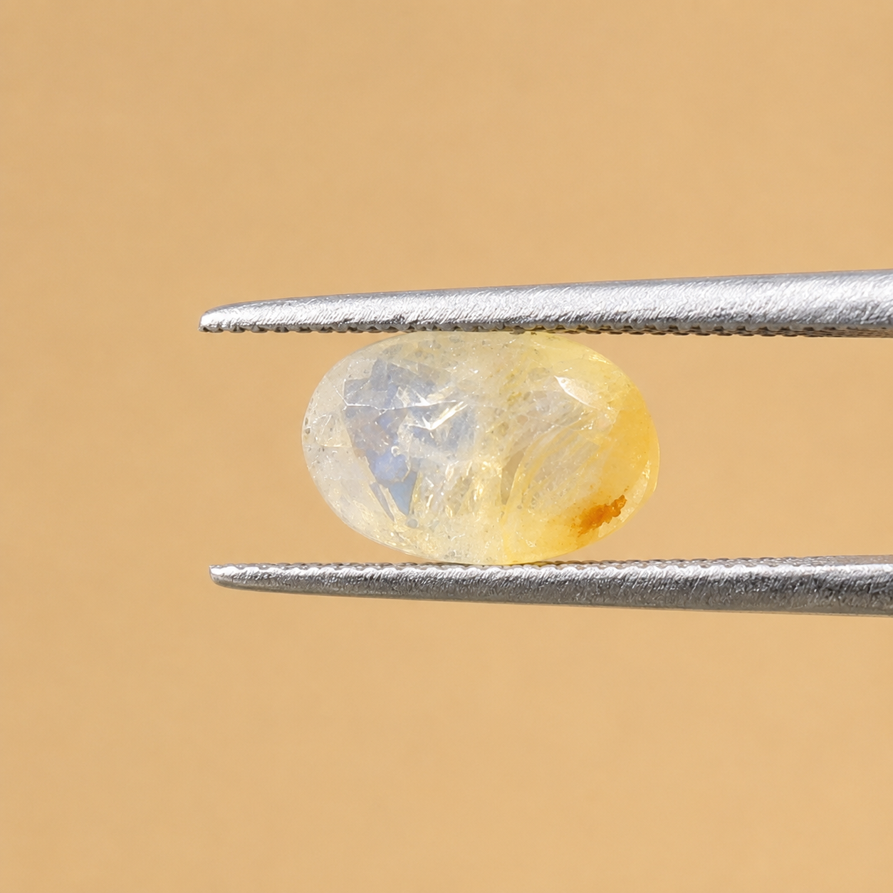 Yellow Sapphire (Pukhraj) 3.52 Ct