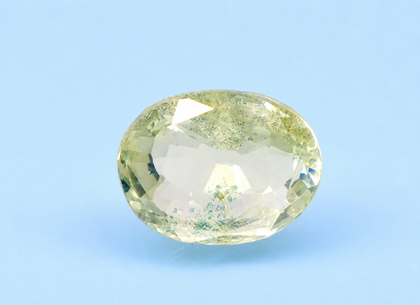 Yellow Sapphire (Pukhraj) 3.24 Ct