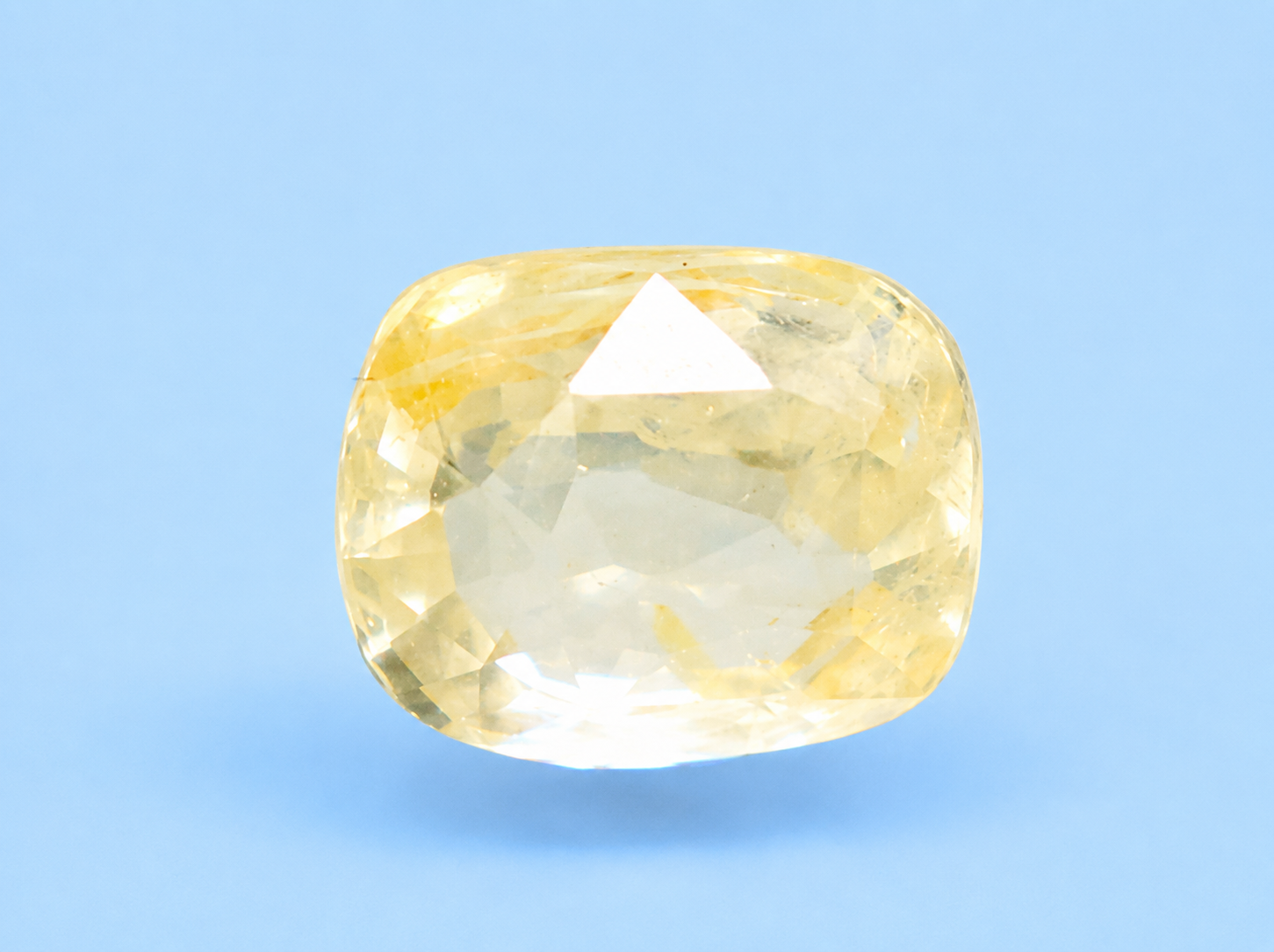 Yellow Sapphire (Pukhraj) 2.99 Ct