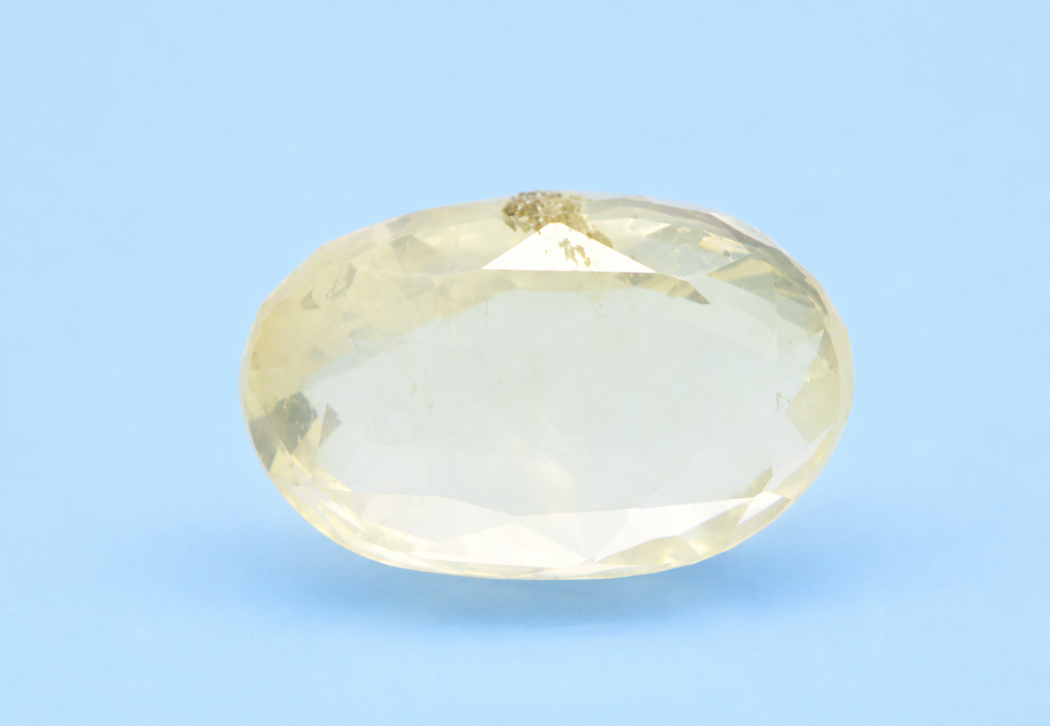 Yellow Sapphire (Pukhraj) 3.32 Ct