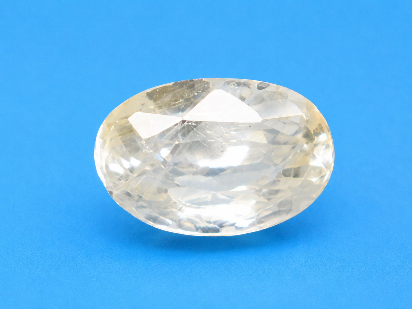 Yellow Sapphire (Pukhraj) 4.60 Ct
